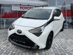 Super white 2 Gebraucht 2021 Toyota Aygo X-play Kleinwagen | 10.490 € (Fairer Preis)