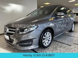 Grau Gebraucht 2016 Mercedes B180 Van / Kleinbus | 16.890 € (Fairer Preis)
