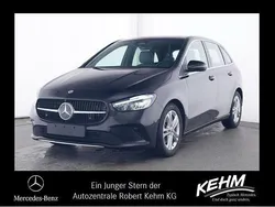 Polarweiß Gebraucht 2024 Mercedes B200 Van / Kleinbus | 31.989 € (Etwas zu teuer)