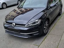 Schwarz Gebraucht 2017 VW Golf VII Sound Limousine | 15.750 € (Guter Preis)