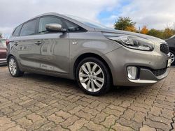 Silber Gebraucht 2015 Kia Carens FIFA World Cup Edition Van / Kleinbus | 8.899 € (Guter Preis)