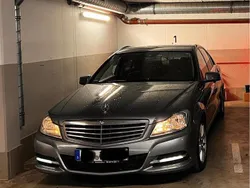 Grau Gebraucht 2011 Mercedes C200 Limousine | 13.000 € (Etwas zu teuer)