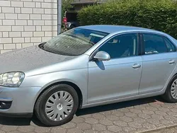 Silber Gebraucht 2006 VW Jetta Limousine | 3.900 € (Etwas zu teuer)