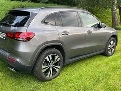 Grau Gebraucht 2021 Mercedes GLA180 SUV | 26.990 € (Superpreis)