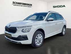 Candyweiss Gebraucht 2024 Skoda Kamiq Selection SUV | 23.960 € (Superpreis)