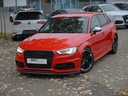 Rot Gebraucht 2014 Audi S3 Sport Limousine | 19.490 € (Guter Preis)