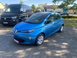 Blau Gebraucht 2017 Renault Zoe Life Kleinwagen | 7.999 € (Etwas zu teuer)