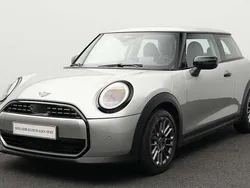 Grau Gebraucht 2024 Mini Cooper Classic Kleinwagen | 24.232 € (Guter Preis)