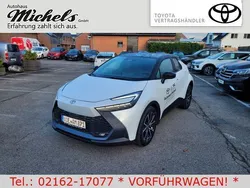 Weiß Gebraucht 2023 Toyota C-HR Team SUV | 30.880 € (Etwas zu teuer)