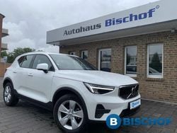 Weiß Gebraucht 2023 Volvo XC40 Core SUV | 27.490 € (Superpreis)