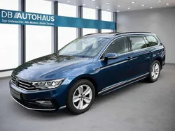 Aquamarinblau Gebraucht 2023 VW Passat Business Kombi | 26.830 € (Fairer Preis)