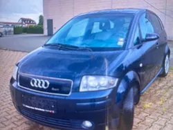 Blau Gebraucht 2001 Audi A2 Sport Kleinwagen | 1.100 € (Superpreis)
