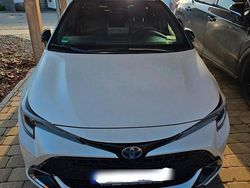 Weiß Gebraucht 2024 Toyota Corolla Kombi | 31.500 € (Fairer Preis)