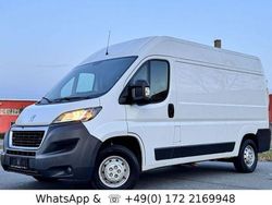 Weiss Gebraucht 2016 Peugeot Boxer Avantage Van | 13.200 €