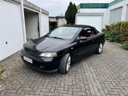 Schwarz Gebraucht 2004 Opel Astra Cabriolet Cabrio | 2.200 € (Guter Preis)