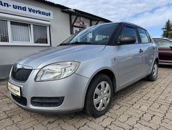 Silber Gebraucht 2010 Skoda Fabia Classic Kleinwagen | 3.499 € (Fairer Preis)
