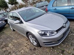 Silber Gebraucht 2013 VW Golf VII Comfortline Limousine | 6.350 € (Guter Preis)
