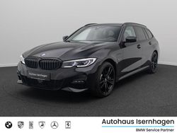 Saphirschwarz 475 Gebraucht 2022 BMW 330e M Sport Kombi | 33.999 € (Fairer Preis)