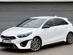 Weiß Gebraucht 2022 Kia Ceed GT Limousine | 27.000 € (Fairer Preis)