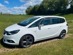 Weiß Gebraucht 2017 Opel Zafira Tourer Van / Kleinbus | 10.700 € (Superpreis)