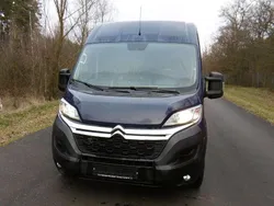 Blau Gebraucht 2018 Citroën Jumper Shine Van / Kleinbus | 16.900 € (Guter Preis)