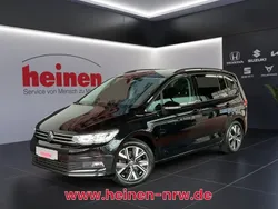 Schwarz Gebraucht 2023 VW Touran Comfortline Van / Kleinbus | 31.899 € (Teuer)