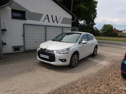 Weiß Gebraucht 2012 Citroën DS4 Chic Kleinwagen | 3.999 € (Guter Preis)