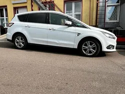 Weiß Gebraucht 2019 Ford S-MAX S Van / Kleinbus | 10.500 €