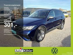 Atlantic blue (metallic) Gebraucht 2024 VW Tiguan Allspace Elegance SUV | 41.880 € (Fairer Preis)