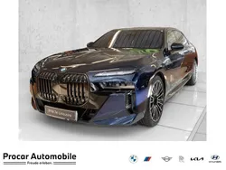 BMW 740
