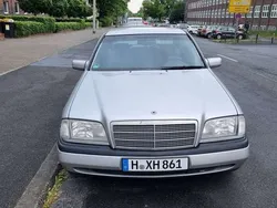 Grau Gebraucht 1996 Mercedes 180 Limousine | 1.500 € (Fairer Preis)