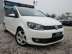 Weiß Gebraucht 2012 VW Touran Highline Van / Kleinbus | 6.950 € (Fairer Preis)