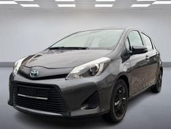 Grau Gebraucht 2013 Toyota Yaris Hybrid Limousine | 8.490 € (Superpreis)