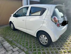 Weiß Gebraucht 2010 Chevrolet Spark Kleinwagen | 1.550 € (Guter Preis)