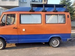 Orange Gebraucht 1983 Mercedes T1 Van | 9.100 €