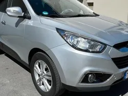 Grau Gebraucht 2012 Hyundai Tucson SUV | 7.900 €