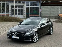 Schwarz Gebraucht 2014 Mercedes CLS350 Shooting Brake AMG line Kombi | 16.999 € (Guter Preis)