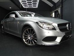 Silber Gebraucht 2015 Mercedes CLS250 AMG line Limousine | 22.000 € (Guter Preis)