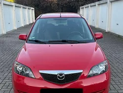Rot Gebraucht 2005 Mazda 2 Active Limousine | 2.899 € (Fairer Preis)