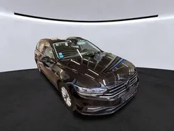 Schwarz Gebraucht 2022 VW Passat Business Kombi | 16.440 € (Guter Preis)
