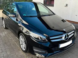 Schwarz Gebraucht 2016 Mercedes B200 Van / Kleinbus | 19.199 € (Fairer Preis)