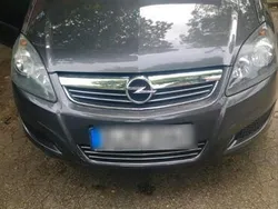 Grau Gebraucht 2009 Opel Zafira Van / Kleinbus | 3.500 € (Fairer Preis)