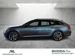Grau Gebraucht 2022 Skoda Superb SportLine Kombi | 31.540 € (Fairer Preis)