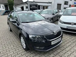 Schwarz Gebraucht 2013 Skoda Octavia Elegance Kombi | 13.490 € (Etwas zu teuer)