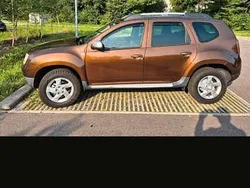 Braun Gebraucht 2010 Dacia Duster Lauréate SUV | 4.400 € (Guter Preis)