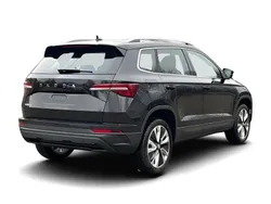 Schwarz Neu 2024 Skoda Karoq Selection SUV | 33.549 € (Guter Preis)