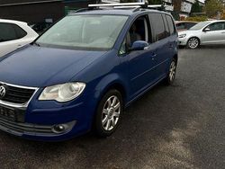 Blau Gebraucht 2007 VW Touran Trendline Van / Kleinbus | 2.500 € (Fairer Preis)