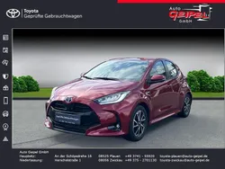 Rot Gebraucht 2021 Toyota Yaris Hybrid Team Limousine | 17.285 € (Fairer Preis)