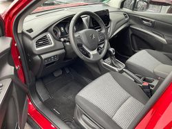 Energetic red pearl metallic Gebraucht 2024 Suzuki SX4 S-Cross Comfort SUV | 25.415 € (Etwas zu teuer)