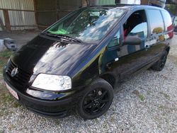 Schwarz Gebraucht 2003 VW Sharan Van / Kleinbus | 3.600 € (Teuer)